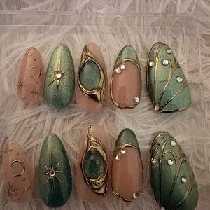 Elegant Green and Nude Nail Art Set